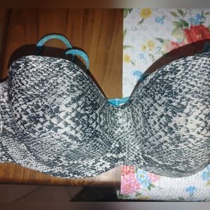 Vivien Size 34D NWOT